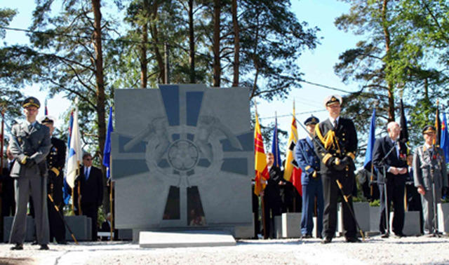 11 Ritaripuisto 2.6.2007 Juhlavieraita