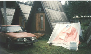 Bungalovi lisävuoteilla.